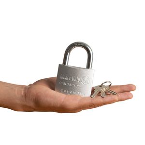 Candado de hierro 63mm gato 7CH63