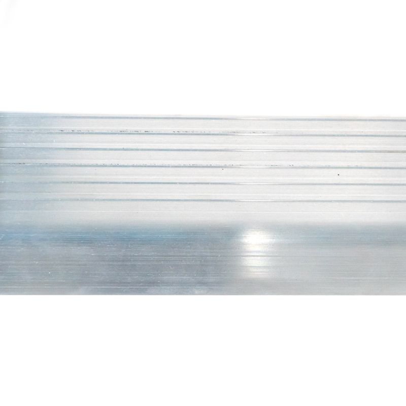 Escalera-tijera-en-aluminio-t1A---5-peldaños-1.5-mt-E.-Colombia