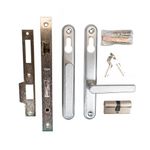Cerradura-incrustar-con-manija-cromada-Yale-E25E