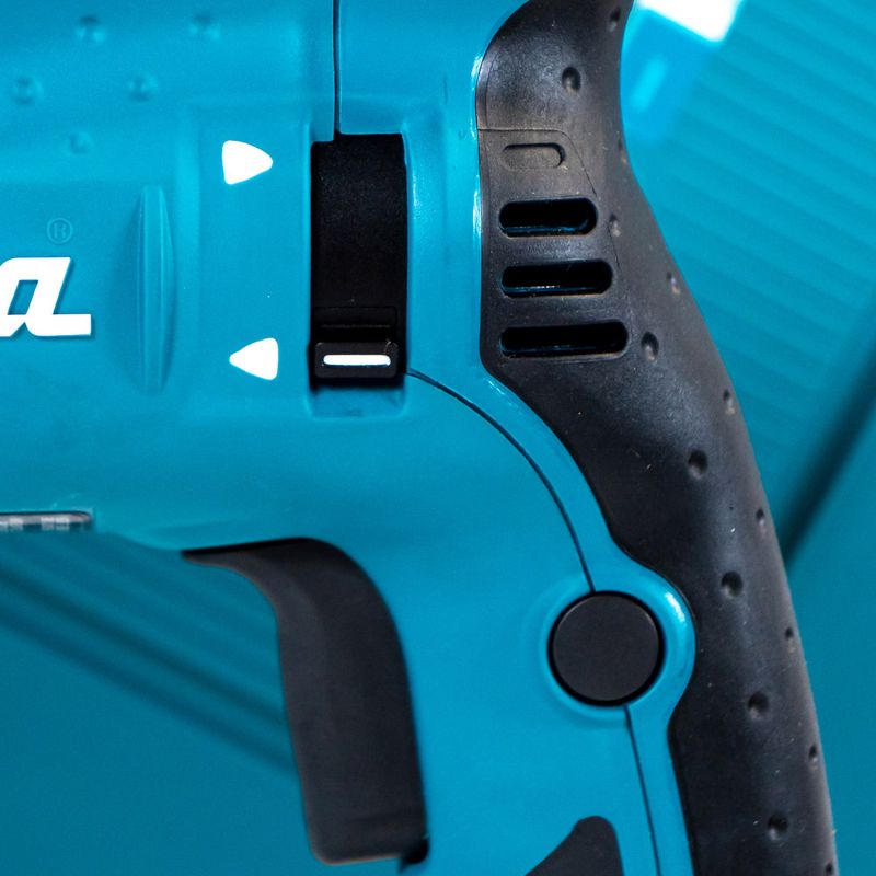 Rotomartillo-Makita-Hr2470-17Ampu80