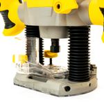 FresadoraRebajadora-De-Columnas-De-1-13-1200W-Stanley-SRR1200-B3