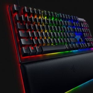 Teclado con ruega digital Razer Huntsman V2 Retroiluminacion
